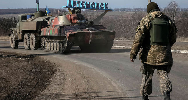 Ukraine preparing for possible war with Russia