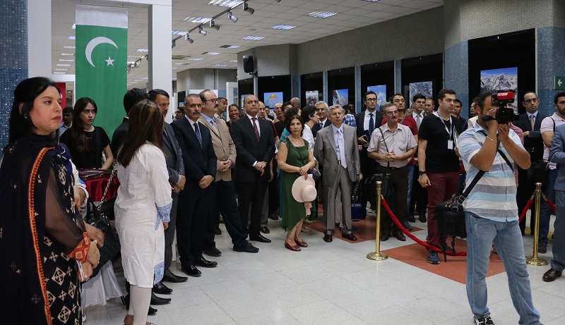 5 Guests during the inaugural ceremony of photography exhibition at Ankara on Friday evening