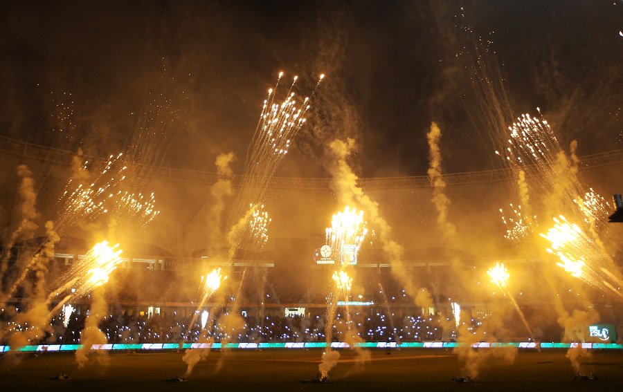 An amazing display of fireworks before HBL PSL final