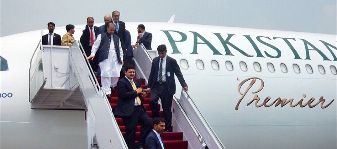 Prime Minister Nawaz Sharif inaugurates PIA Premier