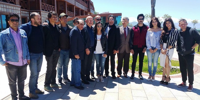 The cast of Pakistani movie 'Wajood' in Turkey's Rize city with Governor.