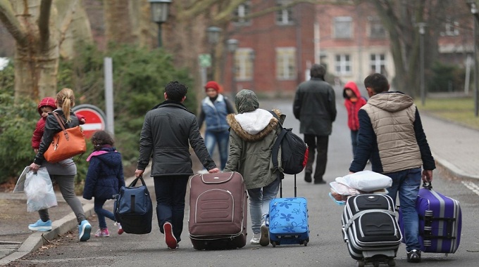 Germany offers rejected asylum seekers up to €3,000 to go home