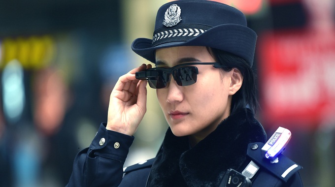 Chinese Railway Police start using Smart Glasses to scan travelers