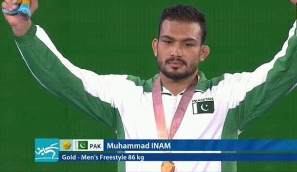 Wrestler Inam Butt wins Pakistan's first gold medal at Commonwealth Games 2018